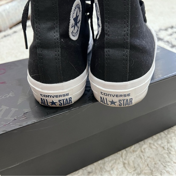 Chuck Taylor Converse - Picture 3 of 11